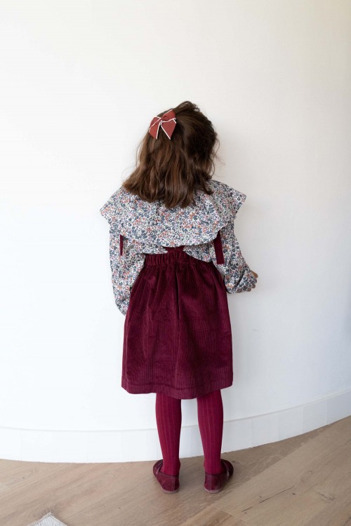 Girl's velvet skirt